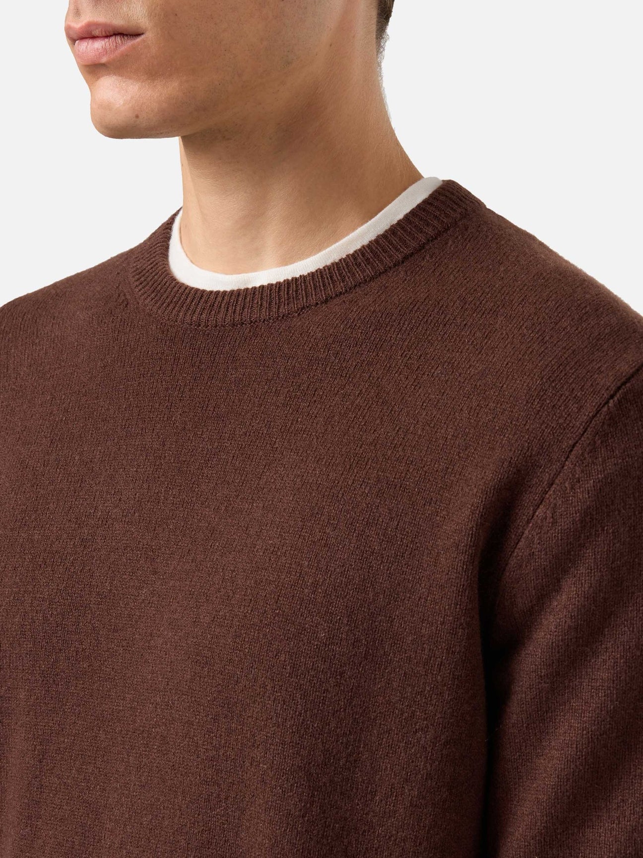 CREW NECK SWEATER