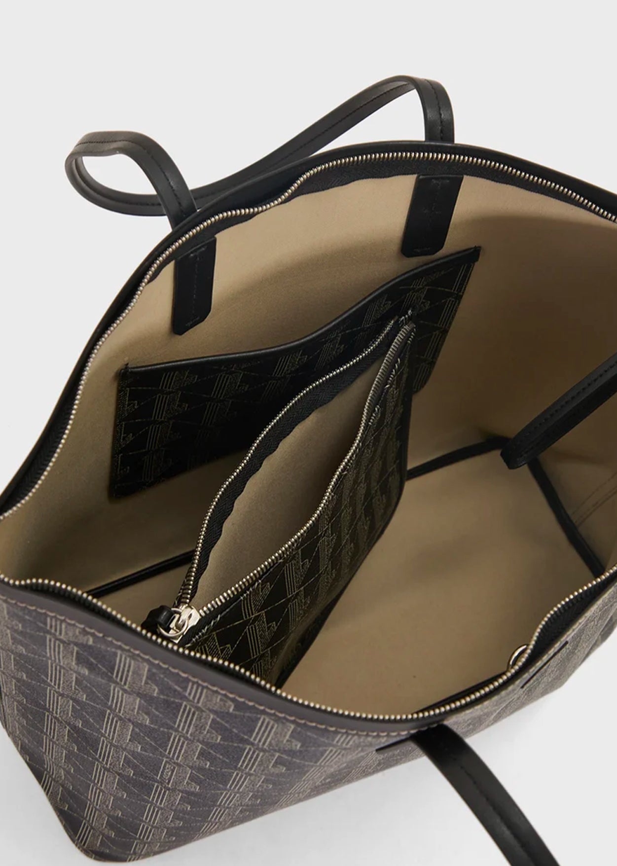 Maxi Shopper Monogram