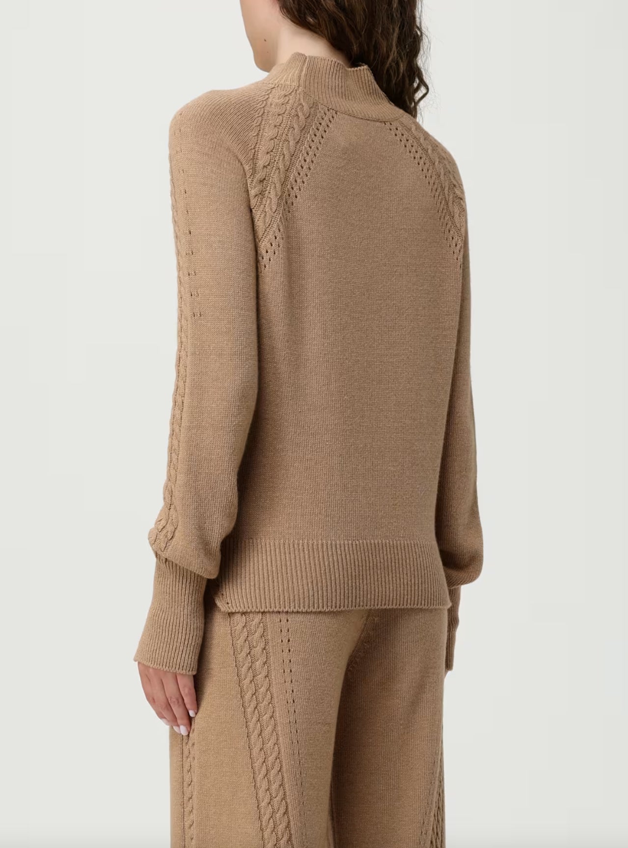 MAGLIA COLLO ALTO MANICA LUNGA