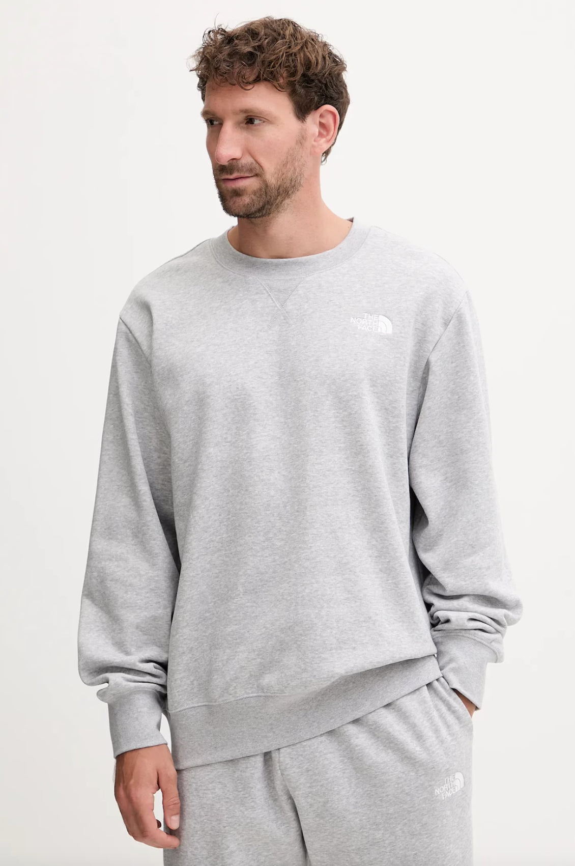 M ESSENTIAL RELAXED CREW