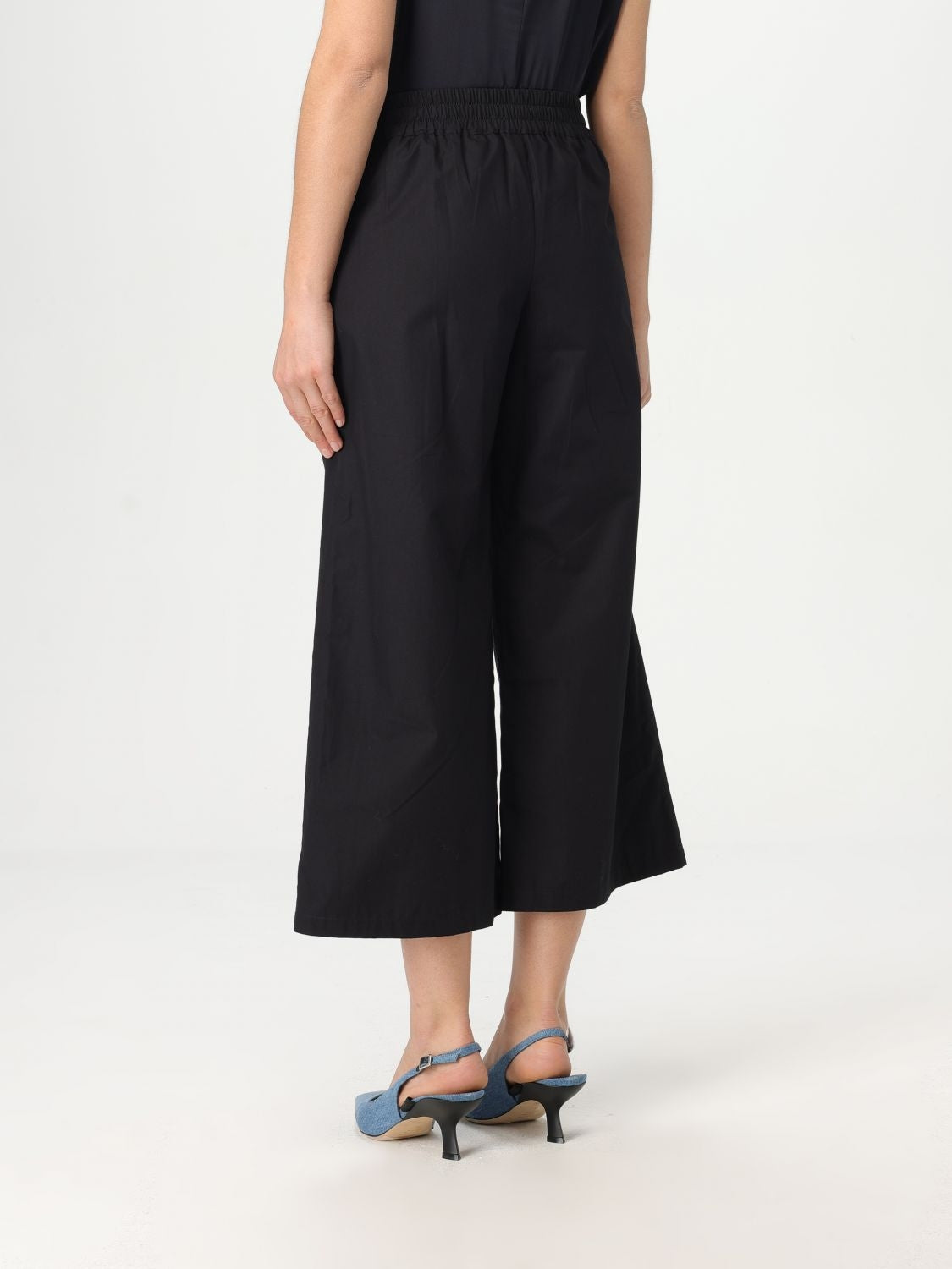 Pantaloni Cropped