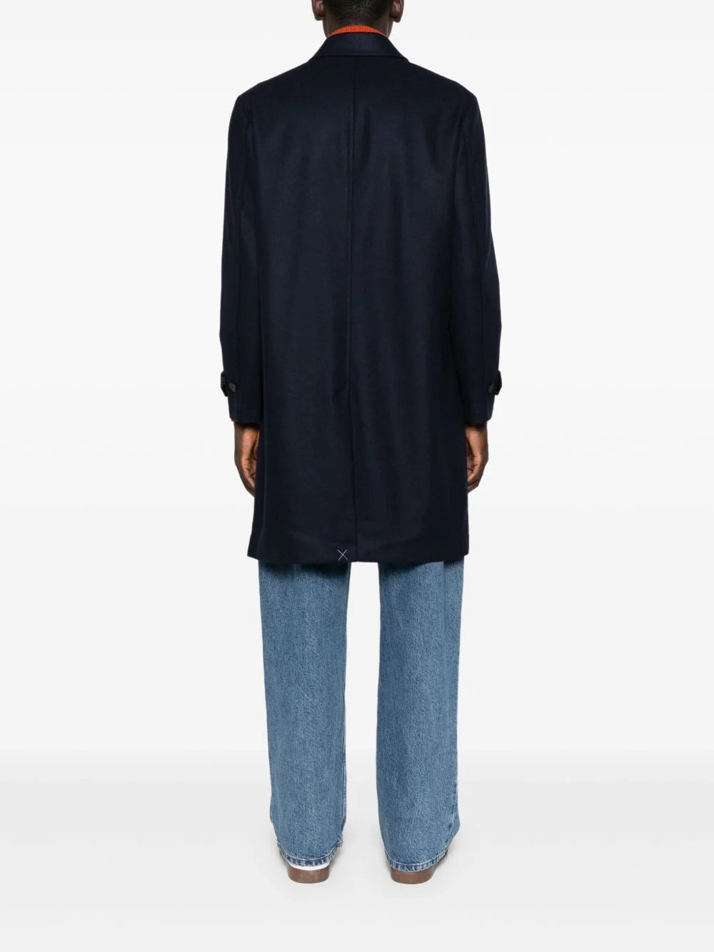 Cappotto con bottoni