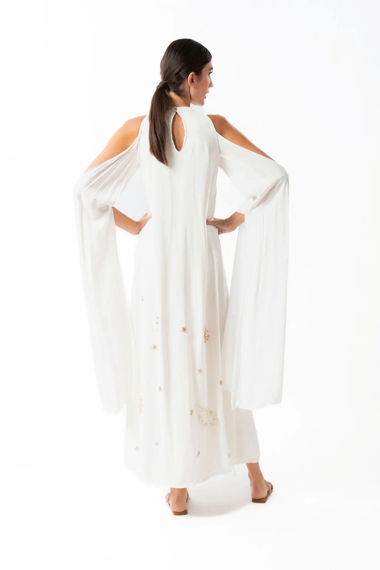 LONG DRESS WITH CUT-OFF SLEEVES