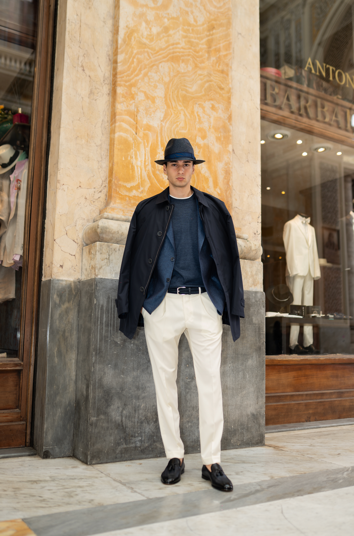 Mocassino con nappine in pelle nero