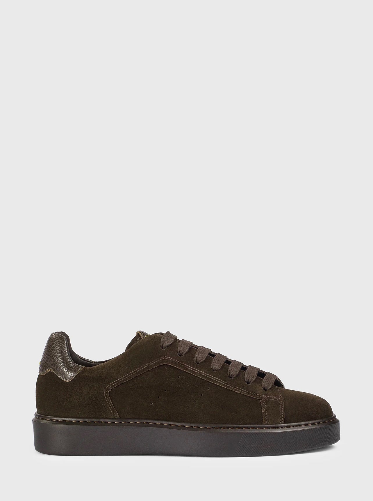 SNEAKERS Earth