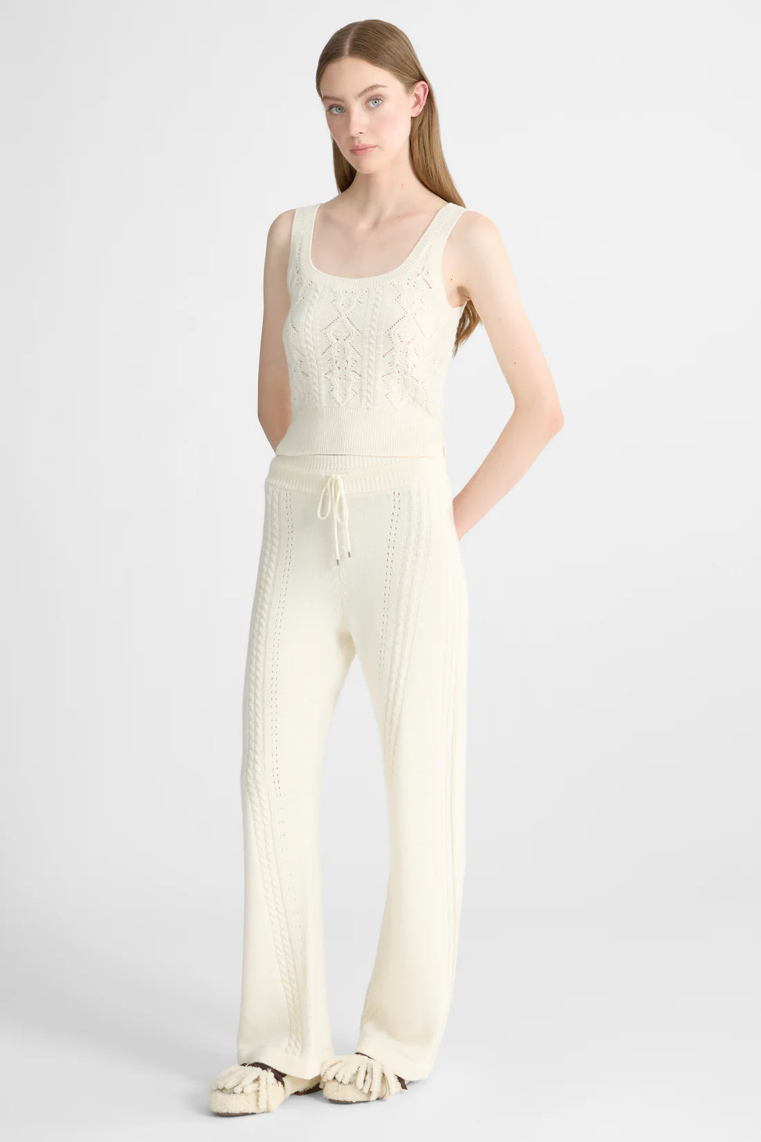 Pantalone cropped in misto lana e cashmere con motivo a treccia