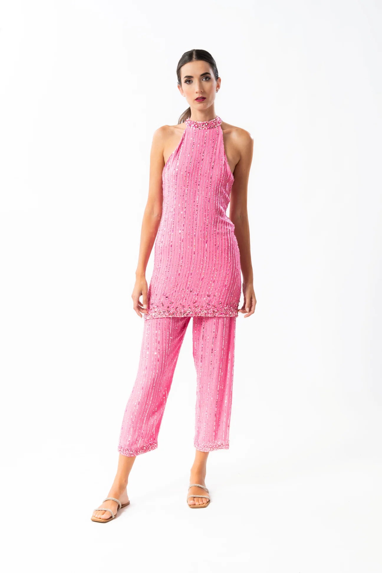 LONG EMBROIDERY TOP
