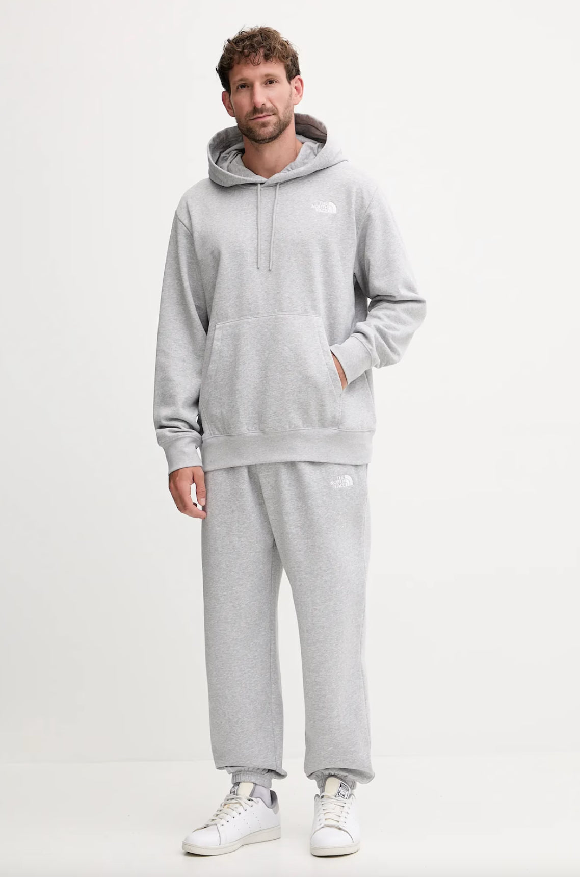 M ESSENTIAL RELAXED HOODIE