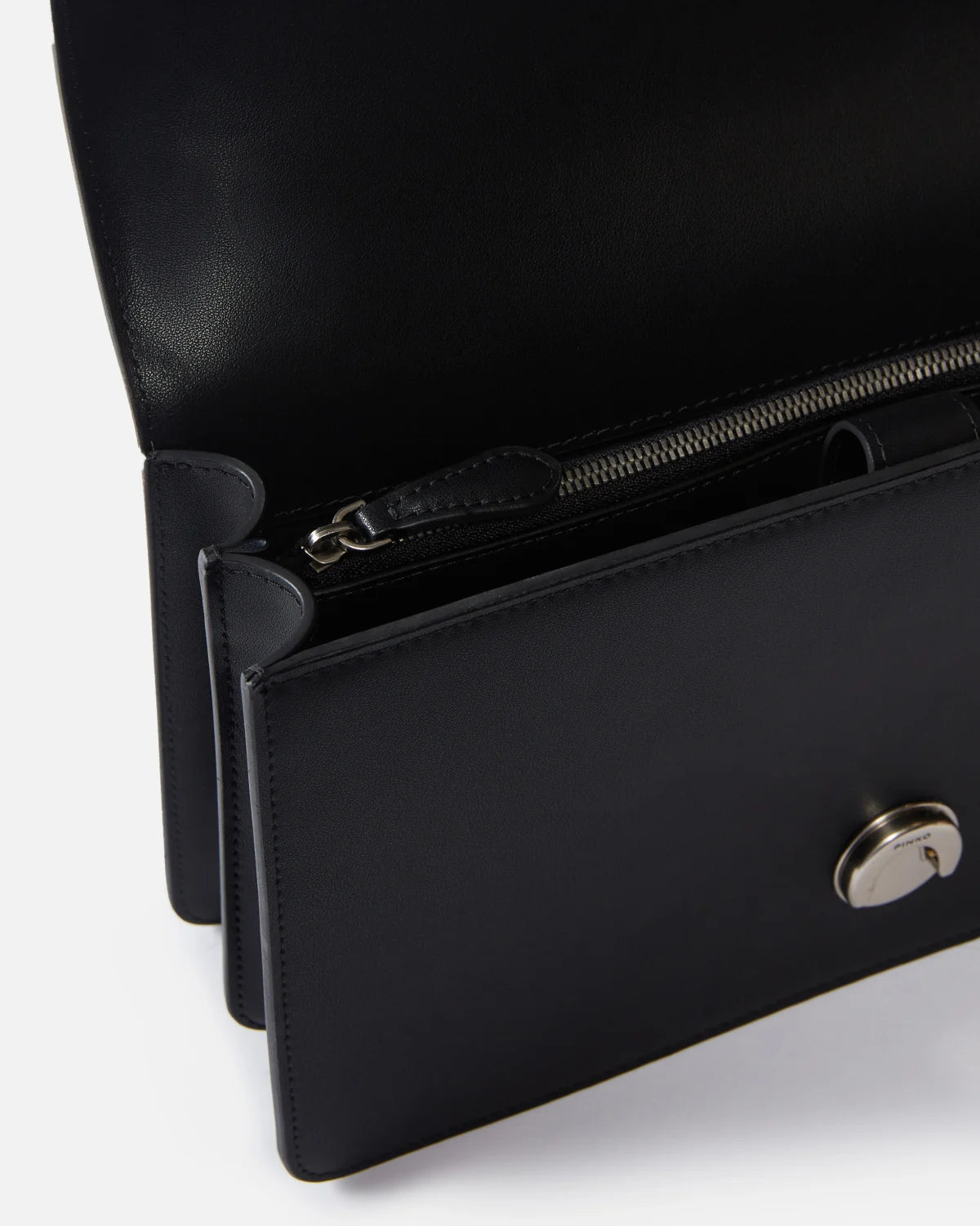 Borsa a tracolla media Love Bag in pelle liscia