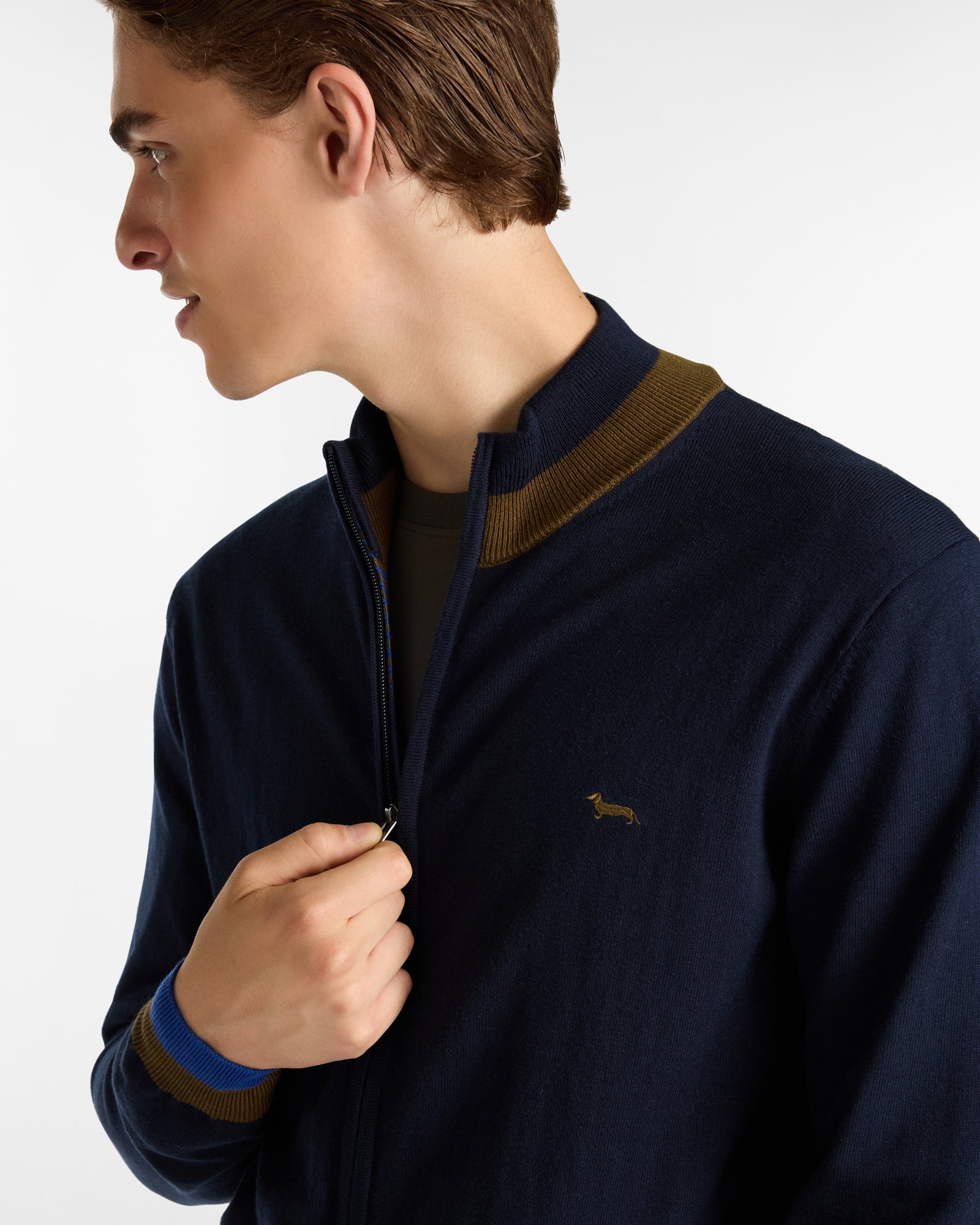 Pullover Full Zip con Dettagli a Contrasto e Logo Ricamato