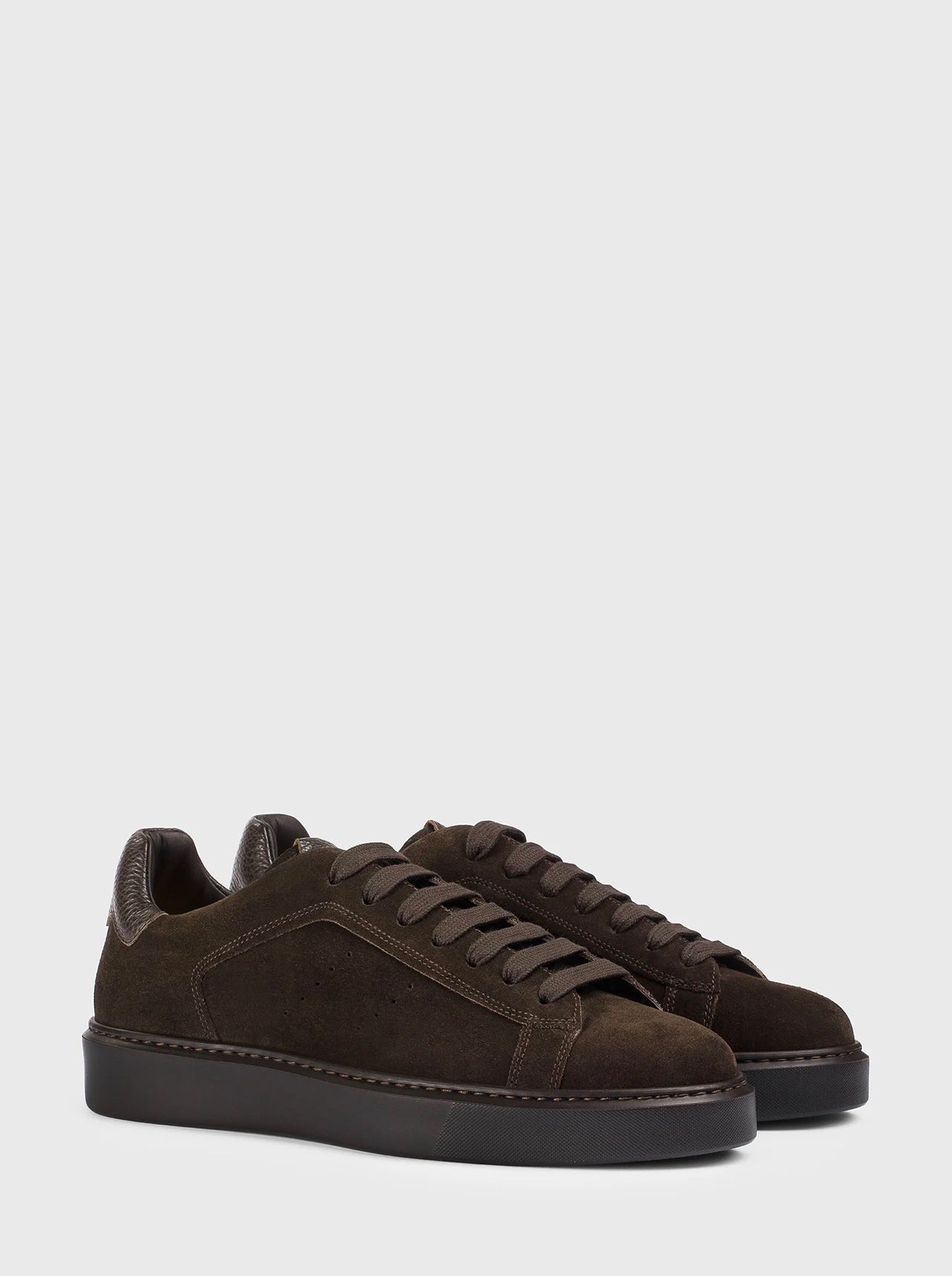 SNEAKERS Earth
