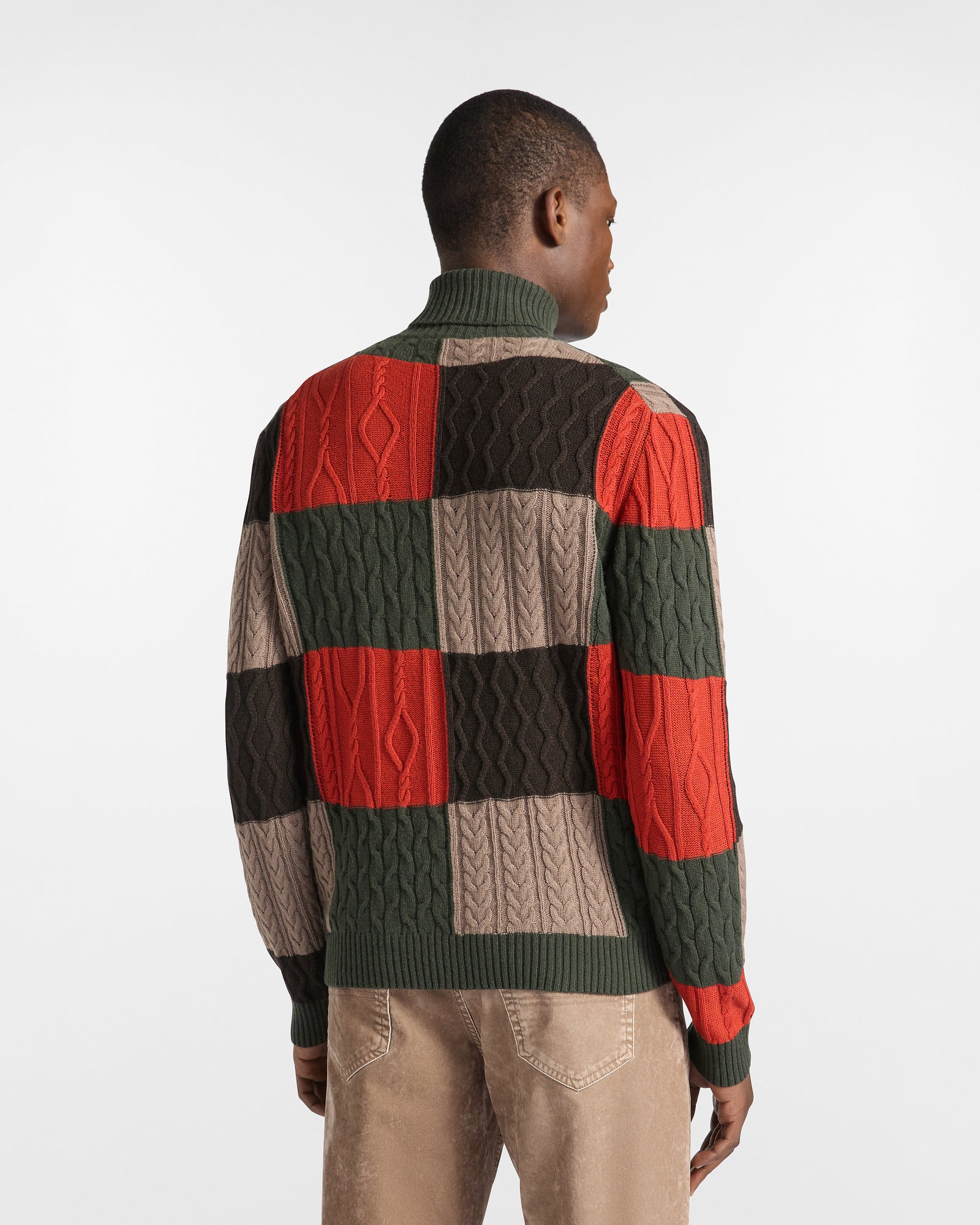 Dolcevita Con Quadri E Trecce