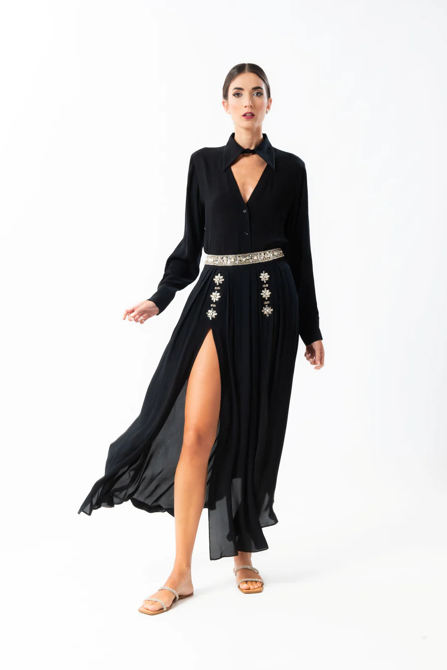LONG SKIRT WITH SLITS