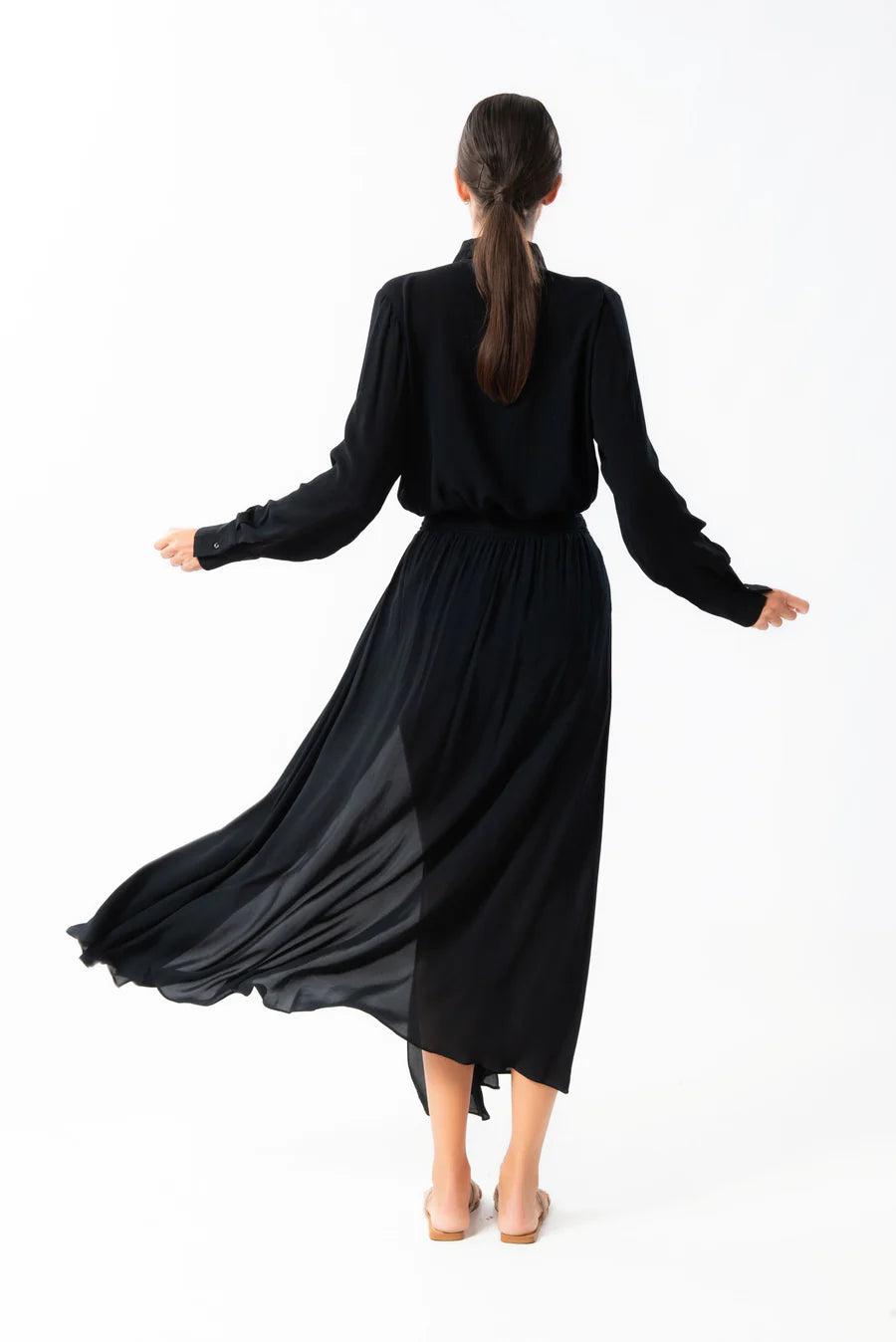 LONG SKIRT WITH SLITS