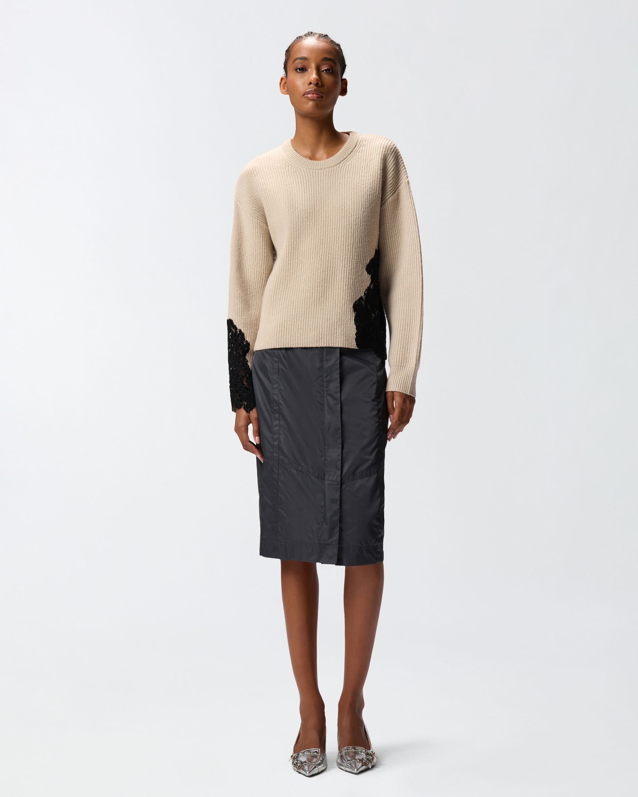 Maglione girocollo con pizzo